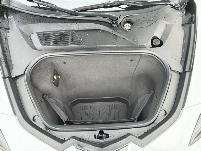 Used 2022 Chevrolet Corvette Stingray Premium Cpe w/ Z51 Performance Package RWD image 12