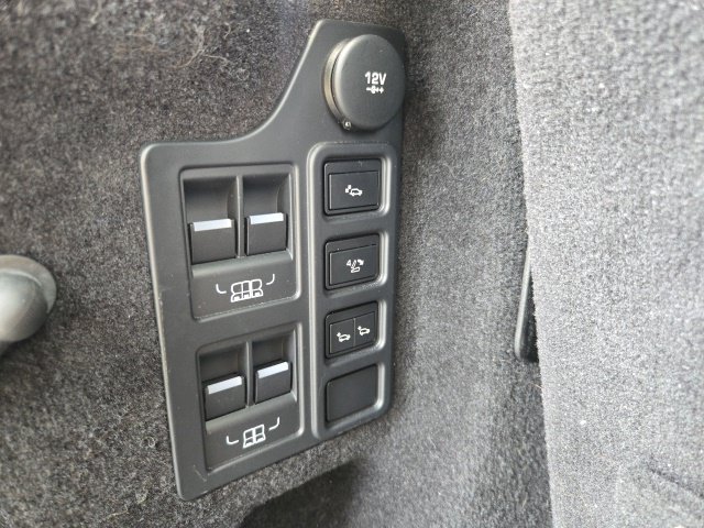 Used 2019 Land Rover Discovery HSE AWD/4WD image 11