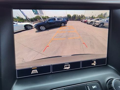 Certified 2022 GMC Acadia AT4 w/ Preferred Package AWD/4WD image 18