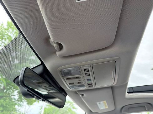 Used 2022 Honda Accord Touring image 29