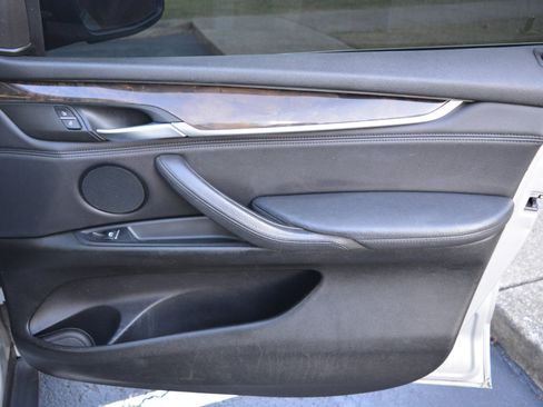 Used 2014 BMW X5 sDrive35i image 16