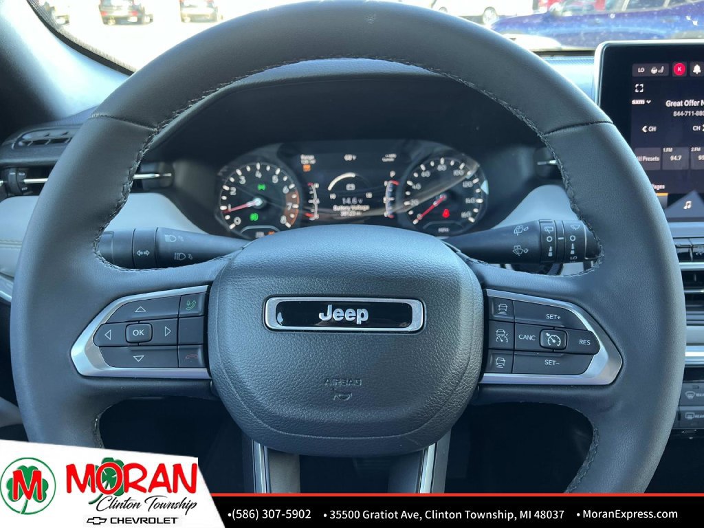 Used 2023 Jeep Compass Limited AWD/4WD image 19