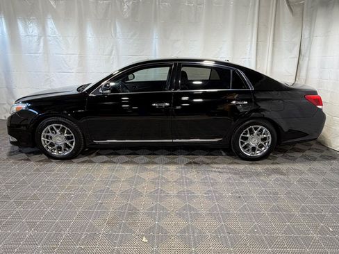 Used 2011 Toyota Avalon Limited FWD image 5