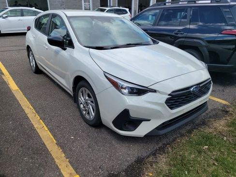 Used 2024 Subaru Impreza 2.0i image 1