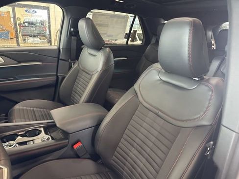 New 2026 Ford Explorer ST-Line w/ ST-Line Street Pack image 27