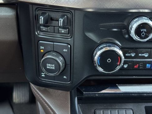Used 2023 Ford F250 King Ranch w/ Chrome Package AWD/4WD image 21