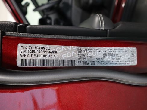 Used 2023 Jeep Grand Cherokee Altitude image 35