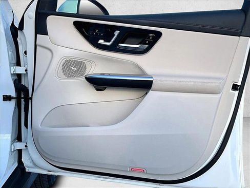 Certified 2023 Mercedes-Benz GLC 300 image 19