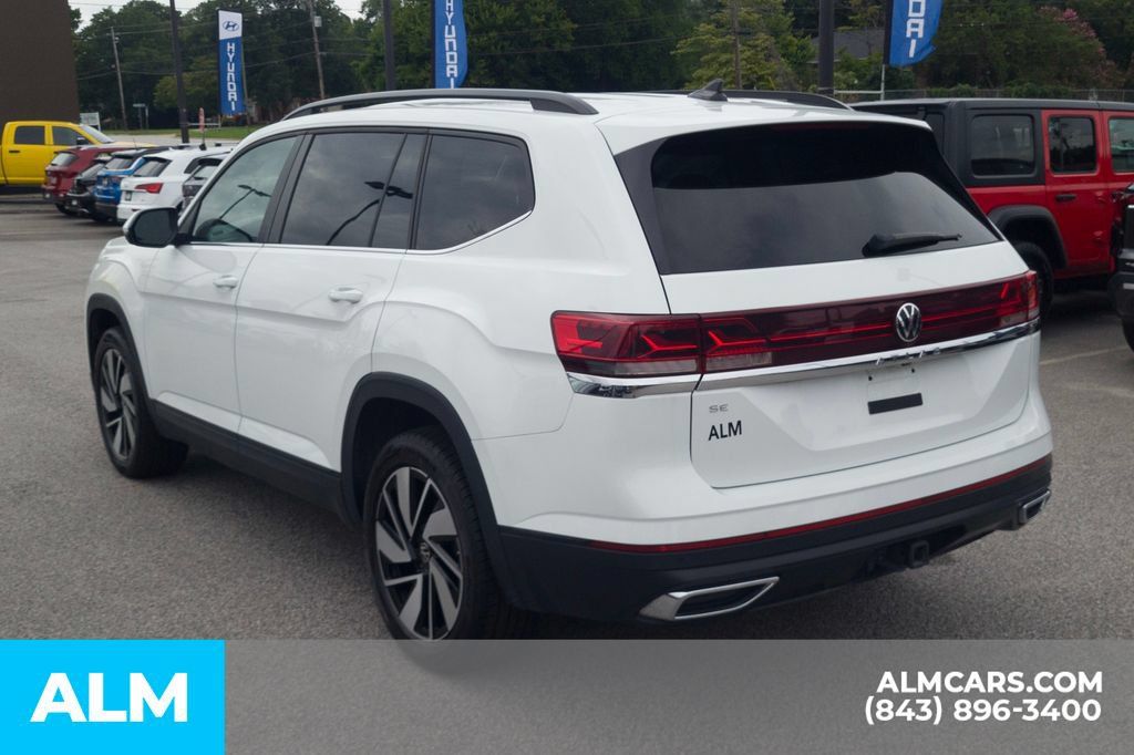 Used 2025 Volkswagen Atlas SE FWD image 10