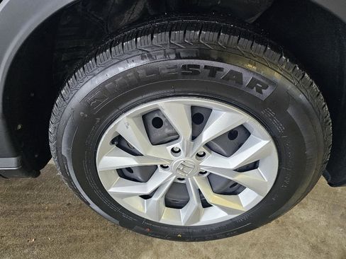 Used 2024 Honda CR-V LX image 9