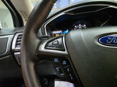 Used 2016 Ford Fusion Titanium AWD/4WD image 29