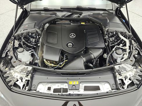 Used 2025 Mercedes-Benz CLE 300 4MATIC Cabriolet image 19