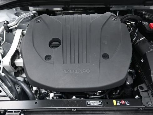 New 2026 Volvo V60 B5 Cross Country Plus w/ Protection Package Premier image 31