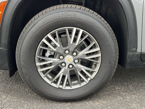 New 2026 Chevrolet Traverse LT w/ Driver Confidence Package image 10