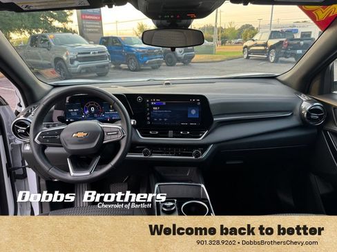 Used 2026 Chevrolet Equinox LT FWD image 13