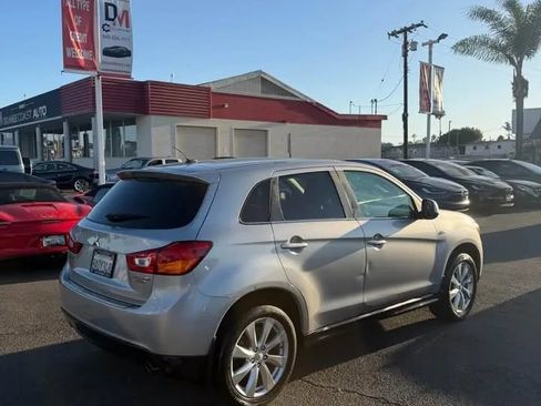 Used 2013 Mitsubishi Outlander Sport SE FWD image 5