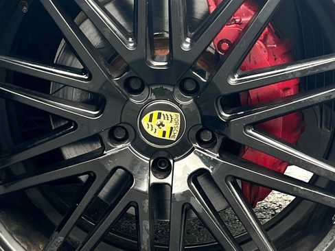 Used 2014 Porsche Panamera S image 55