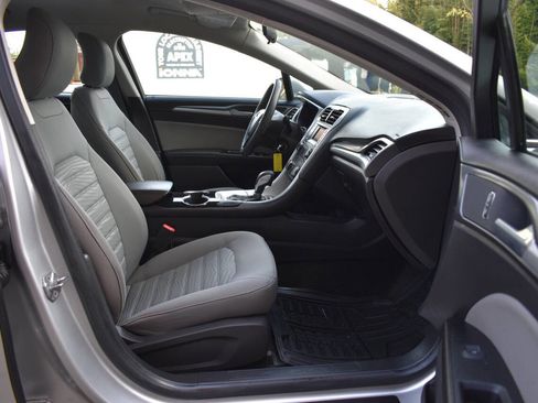 Used 2016 Ford Fusion S image 8