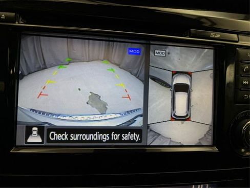 Used 2017 Nissan Rogue SL w/ SL Premium Package image 30