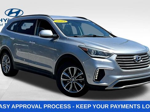 Used 2019 Hyundai Santa Fe XL SE FWD image 3
