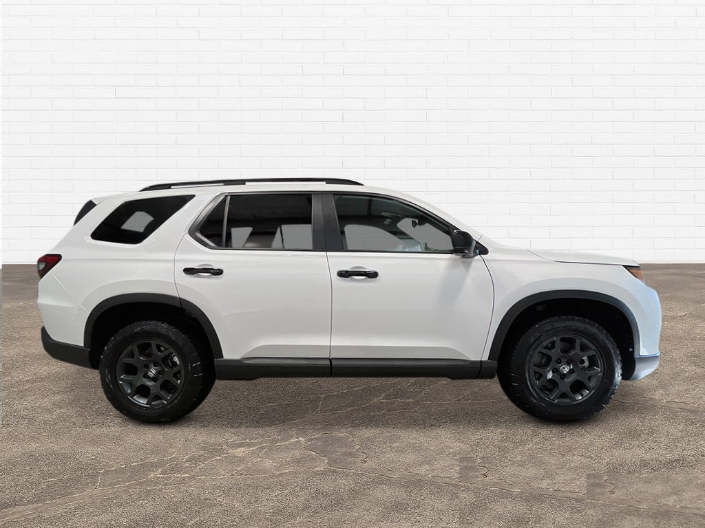 New 2026 Honda Pilot TrailSport image 7