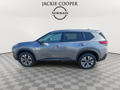 Used 2021 Nissan Rogue SV FWD image 8