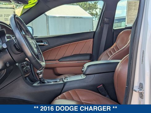 Used 2016 Dodge Charger SRT Hellcat w/ Harman/Kardon Audio Group image 18