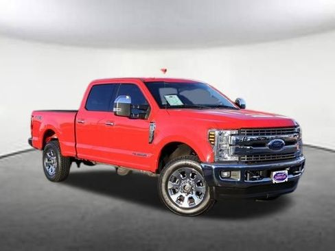 Used 2019 Ford F250 Lariat w/ Chrome Package AWD/4WD image 2