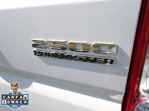 Used 2023 RAM ProMaster 2500 FWD image 18
