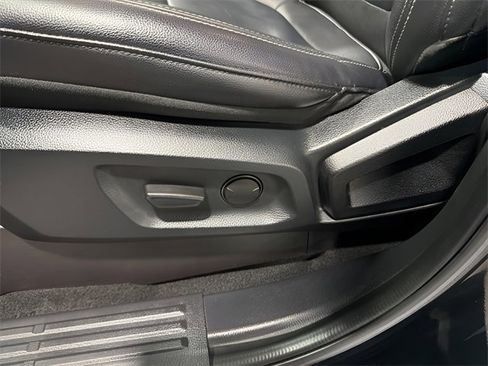 Used 2019 Ford Ranger Lariat w/ Equipment Group 501A Mid image 12