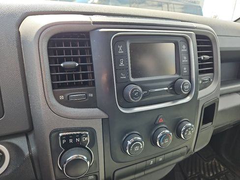 Used 2018 RAM 1500 Express w/ Express Value Package AWD/4WD image 12