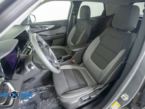 Used 2026 Chevrolet TrailBlazer LT AWD/4WD image 24