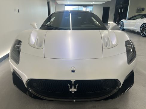 Used 2022 Maserati MC20 Coupe RWD image 9