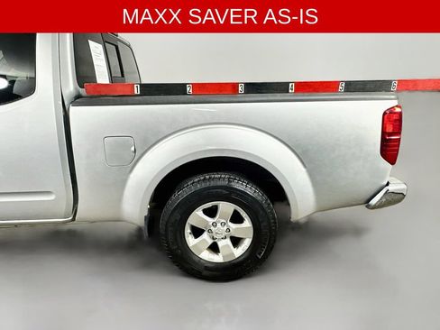 Used 2013 Nissan Frontier SV RWD image 32