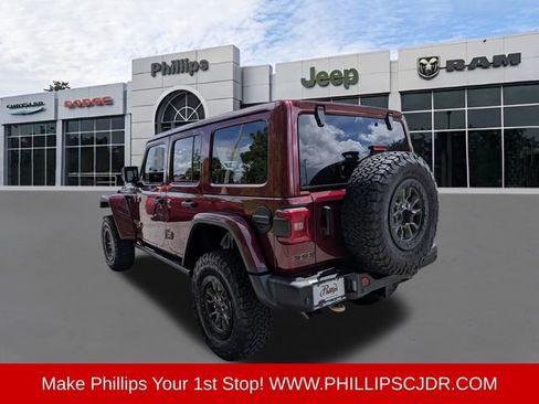 Used 2021 Jeep Wrangler Unlimited Rubicon w/ Trailer Tow Package AWD/4WD image 5