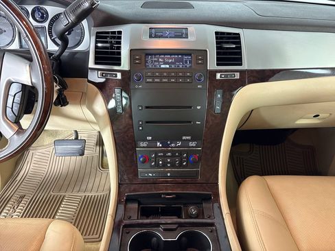 Used 2007 Cadillac Escalade EXT AWD/4WD image 27