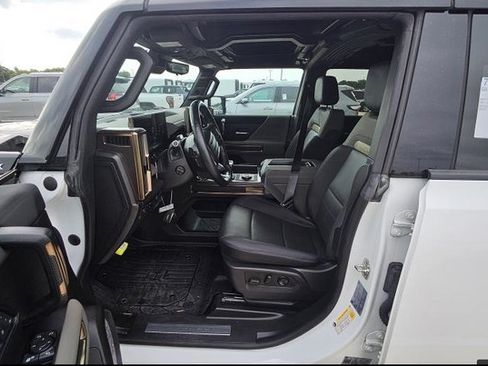 Used 2025 GMC Hummer EV 2X AWD/4WD image 7