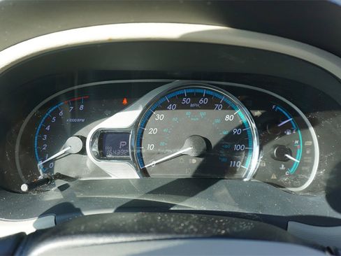 Used 2014 Toyota Sienna XLE image 6