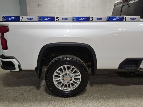 Used 2023 Chevrolet Silverado 3500 High Country w/ Z71 Off-Road Package AWD/4WD image 38