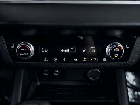 Used 2025 Mitsubishi Outlander ES image 57