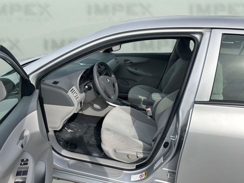 Used 2009 Toyota Corolla LE image 9