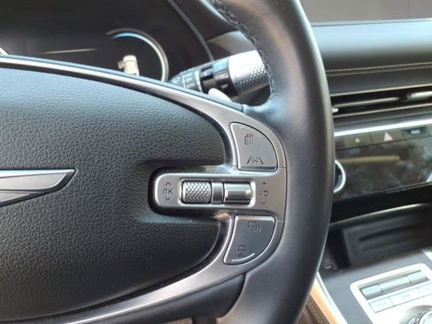 Used 2024 Genesis GV80 2.5T AWD/4WD image 13