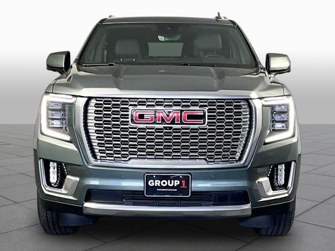 Used 2024 GMC Yukon Denali w/ Advanced Technology Package AWD/4WD image 4