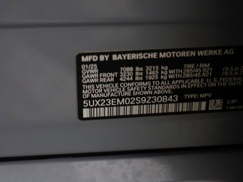 Certified 2025 BMW X7 xDrive40i w/ Executive Package image 26