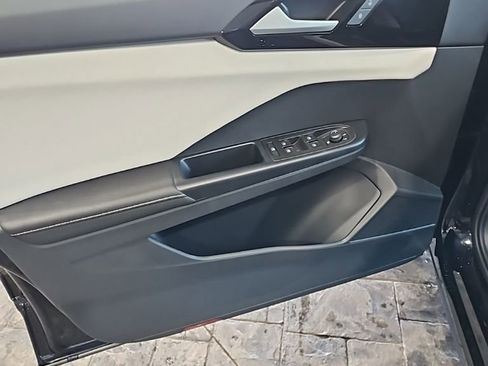 New 2026 Volkswagen Taos S AWD/4WD image 25