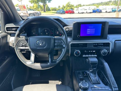Used 2024 Toyota Tacoma SR5 AWD/4WD image 15