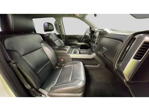 Used 2015 Chevrolet Silverado 1500 LTZ Z71 w/ LTZ Plus Package AWD/4WD image 17