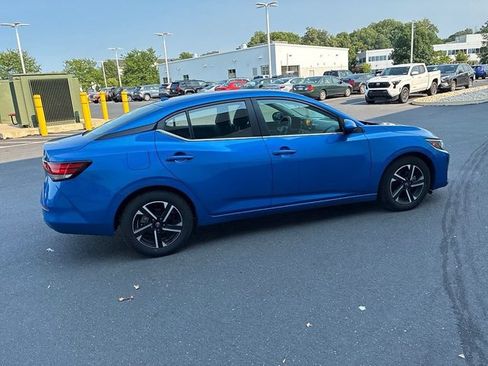 Used 2024 Nissan Sentra SV FWD image 6
