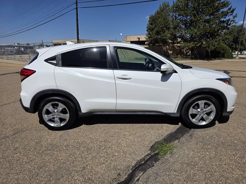 Used 2016 Honda HR-V EX image 9