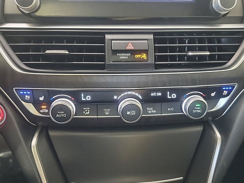 Certified 2020 Honda Accord Touring image 29